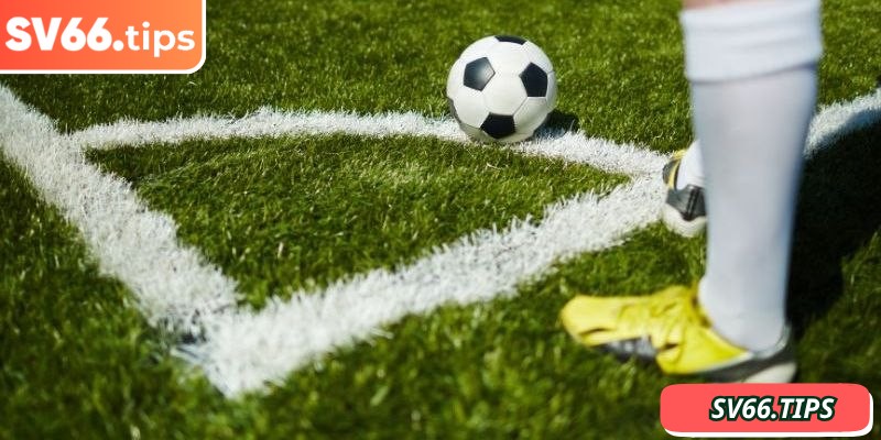 Người chơi dự đoán đội nào sẽ được hưởng quả phạt đầu tiên hoặc cuối cùng